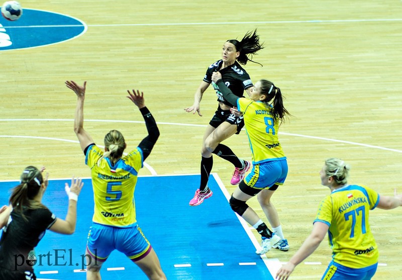 Start przegrał w Gdyni pierwszy mecz o finał  zdjęcie nr 104347