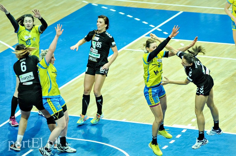 Start przegrał w Gdyni pierwszy mecz o finał  zdjęcie nr 104363