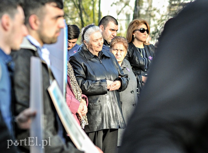 Ormianie złożyli hołd ofiarom ludobójstwa zdjęcie nr 104782