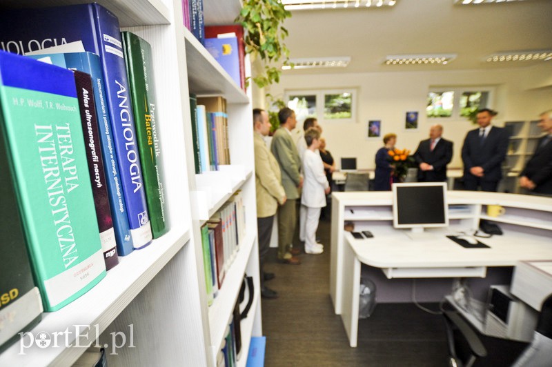 W szpitalu będzie co czytać zdjęcie nr 105317