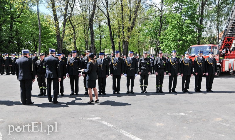 Po prostu wykonują swoją pracę, ale raz do roku świętują zdjęcie nr 105841