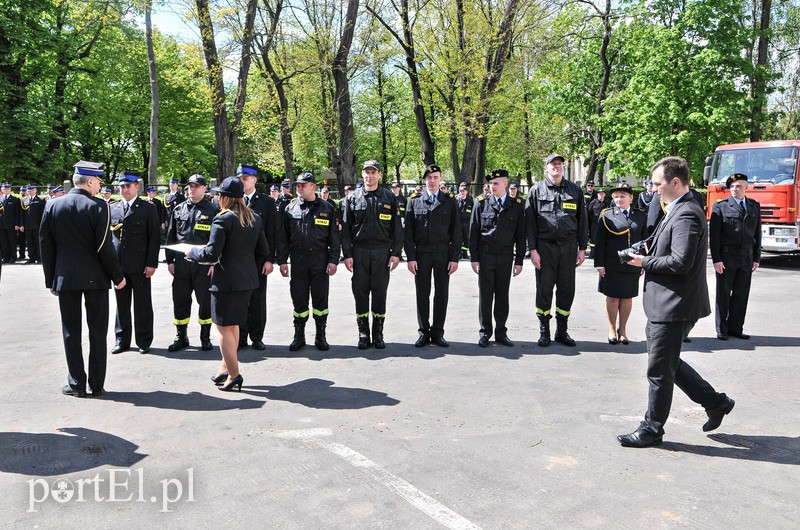 Po prostu wykonują swoją pracę, ale raz do roku świętują zdjęcie nr 105842
