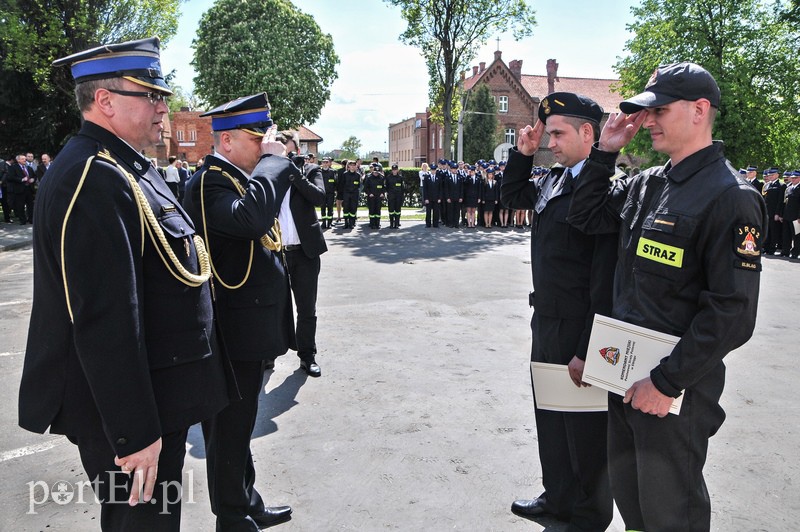 Po prostu wykonują swoją pracę, ale raz do roku świętują zdjęcie nr 105844