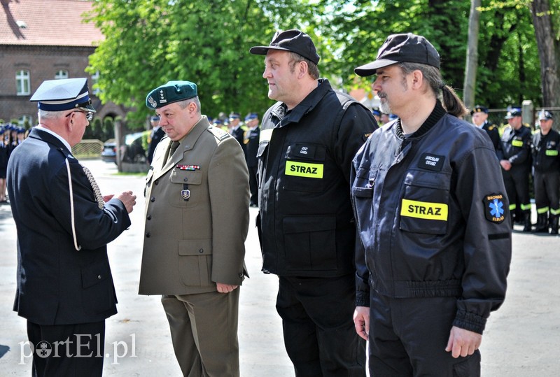 Po prostu wykonują swoją pracę, ale raz do roku świętują zdjęcie nr 105831