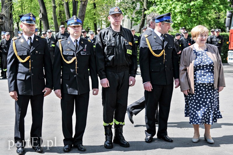 Po prostu wykonują swoją pracę, ale raz do roku świętują zdjęcie nr 105832