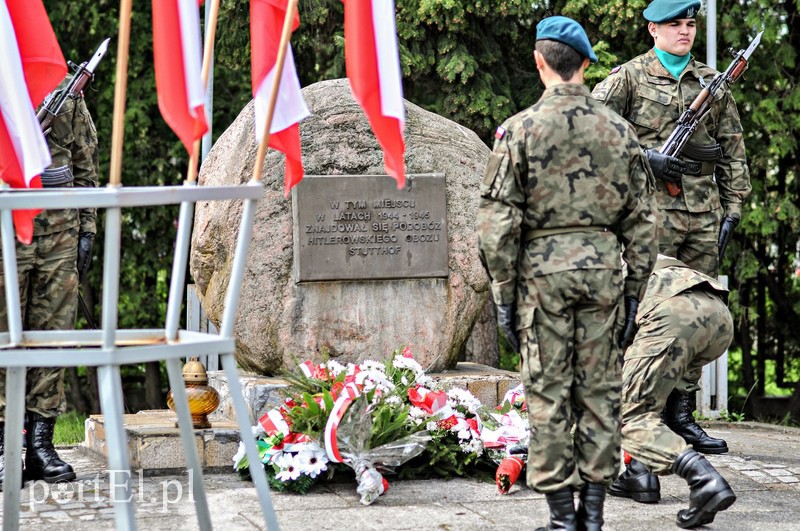 Rocznica obchodzona w ciszy zdjęcie nr 105851