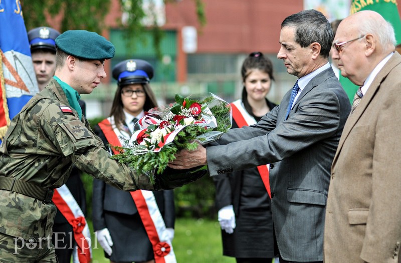 Rocznica obchodzona w ciszy zdjęcie nr 105850