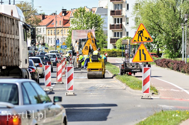 Elbląg Łatają Dąbka, w kolejce czekają następne ulice