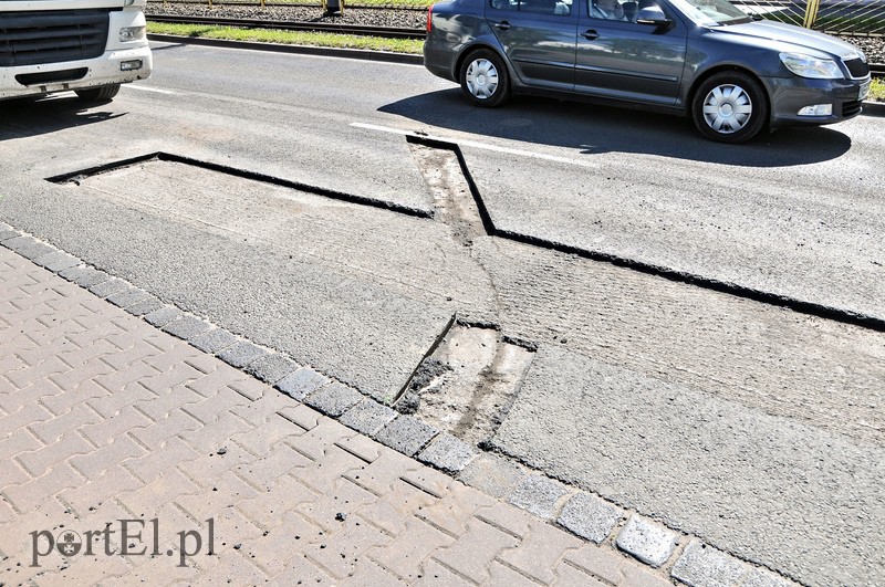 Łatają Dąbka, w kolejce czekają następne ulice zdjęcie nr 105991