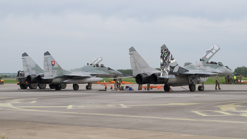Słowacy w 22 Bazie Lotnictwa Taktycznego zdjęcie nr 106115