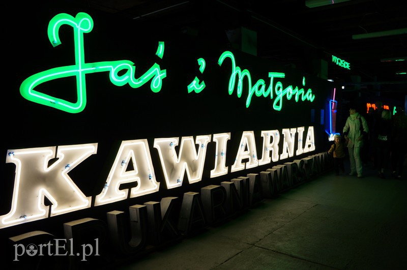 Kina nie ma, neon świeci zdjęcie nr 106379