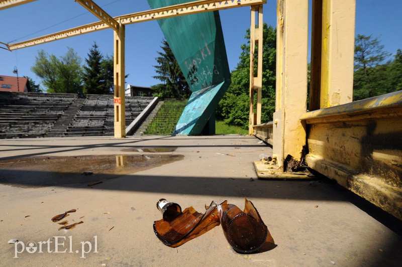 Inspektorzy ocenią, jak bardzo amfiteatr się sypie zdjęcie nr 106676