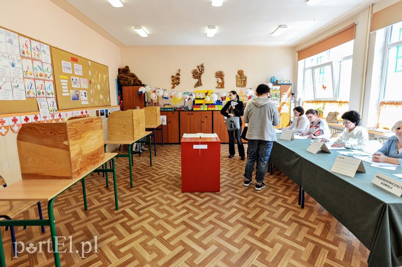 Elblążanie głosują, cisza trwa zdjęcie nr 106949