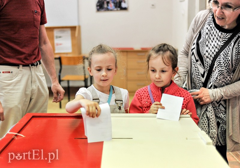 Elblążanie głosują, cisza trwa zdjęcie nr 106961