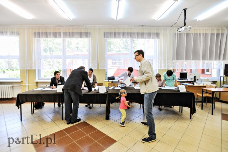 Elblążanie głosują, cisza trwa zdjęcie nr 106964