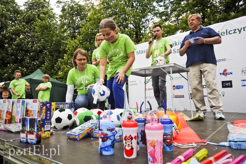  Maszerowali z kijkami aż miło zdjęcie nr 107647