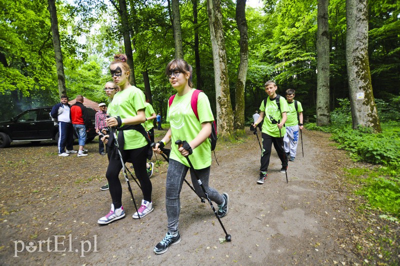  Maszerowali z kijkami aż miło zdjęcie nr 107621