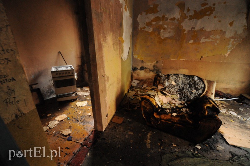  Pożar w budynku przy Kosynierów zdjęcie nr 107951