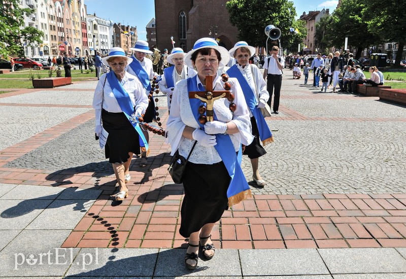 Wierni wyszli na ulice zdjęcie nr 107993