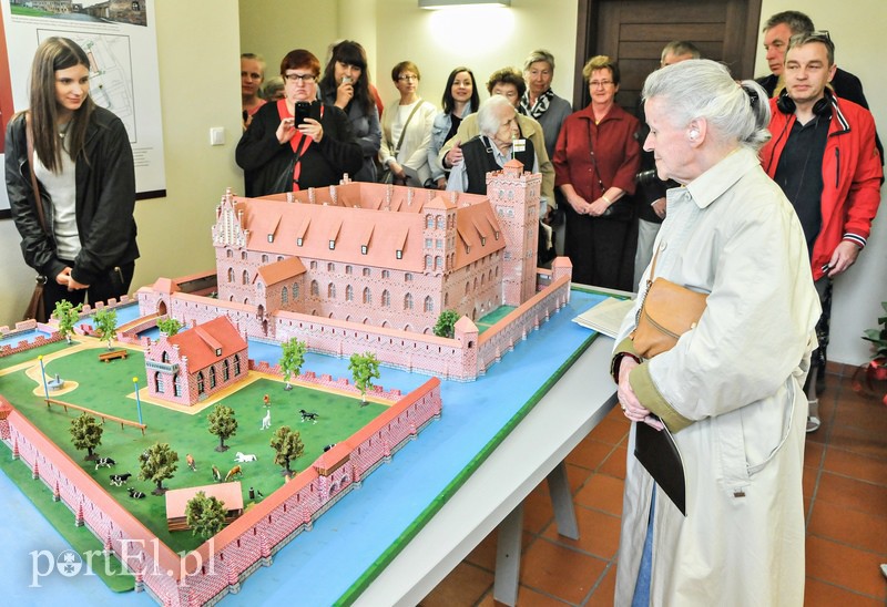 Zamek Wysoki przyjechał z Niemiec zdjęcie nr 108156