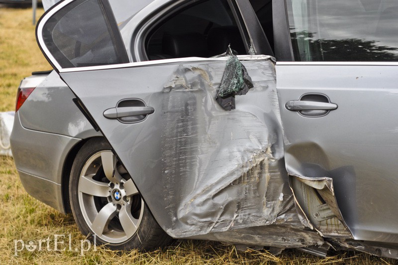  Poważny wypadek na ul. Żuławskiej. Dwie osoby ranne zdjęcie nr 108618