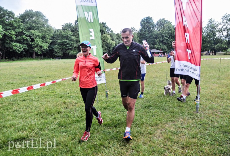 Ruszyła sztafeta w Bażantarni, będą biegać całą dobę zdjęcie nr 108909