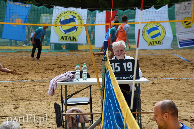 Na plaży na siedząco i stojąco zdjęcie nr 108976