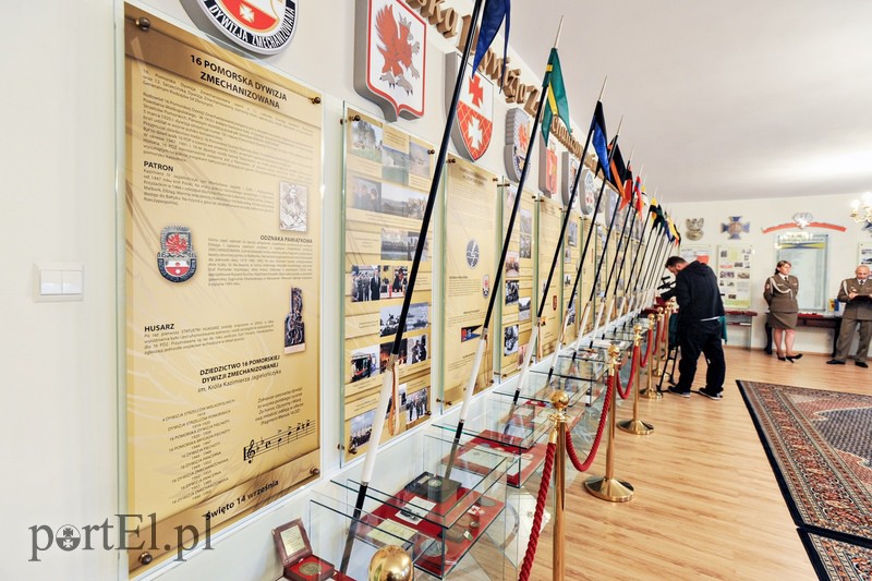 Elbląg Dla żołnierza sztandar to wielki honor