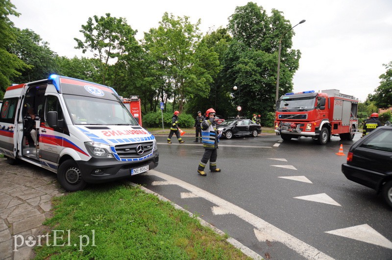 Zderzenie na ul. Moniuszki, sprawca pijany zdjęcie nr 109132