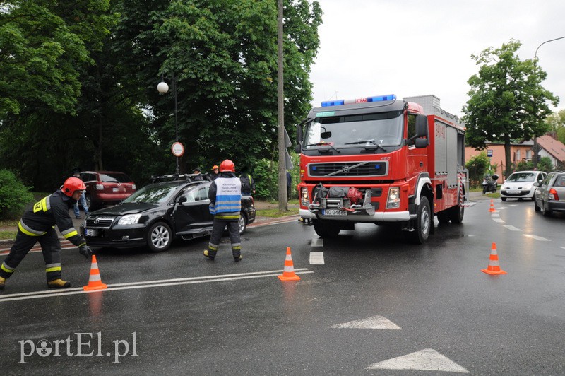 Zderzenie na ul. Moniuszki, sprawca pijany zdjęcie nr 109133