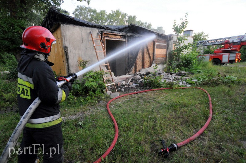  Pożar tuż przy moście zdjęcie nr 109642