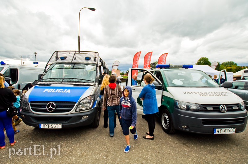  Policyjny festyn w deszczu zdjęcie nr 110594