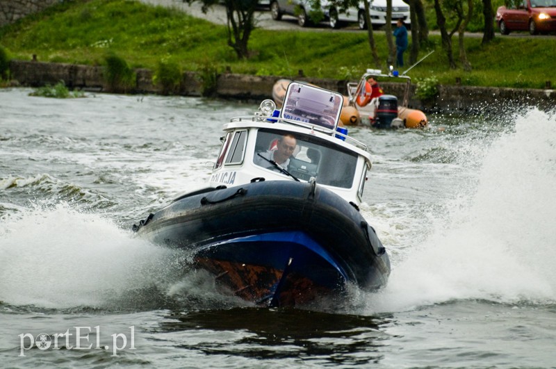  Policyjny festyn w deszczu zdjęcie nr 110609