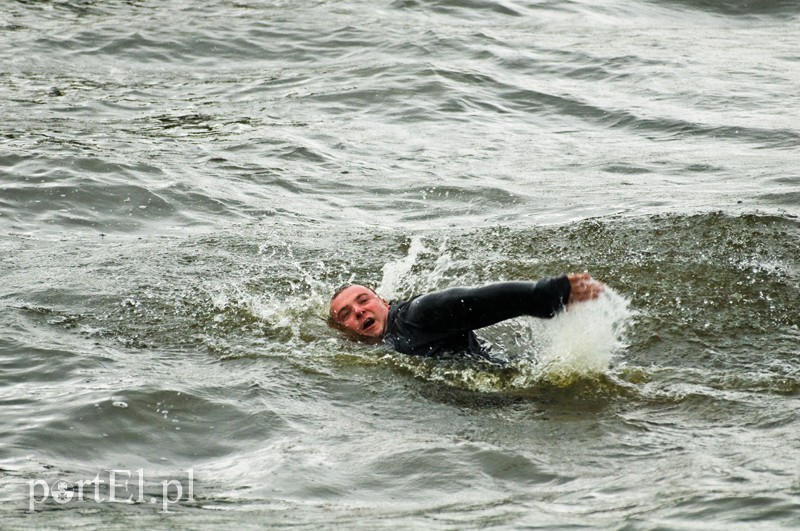  Policyjny festyn w deszczu zdjęcie nr 110611