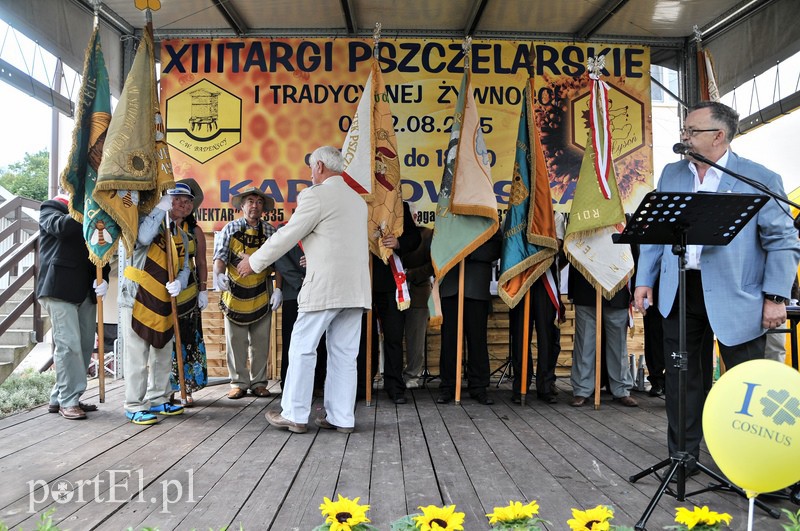 Rozpoczęły się najbardziej miodowe targi w okolicy zdjęcie nr 110962