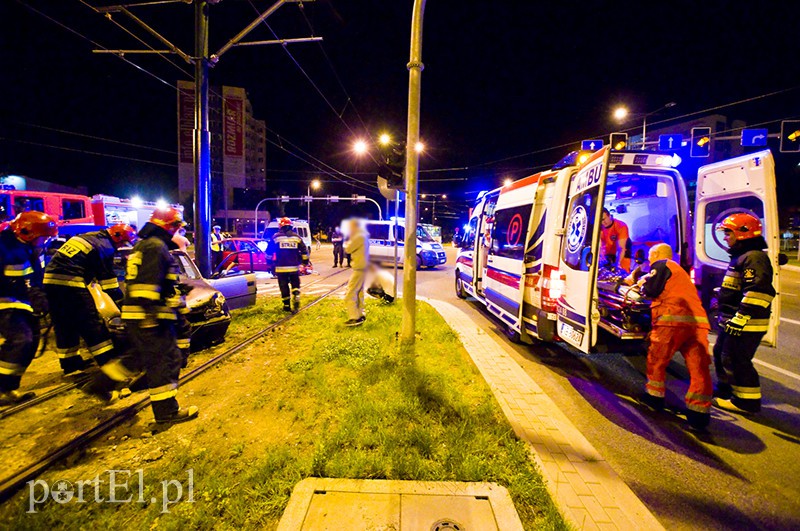  Znów wypadek na 12 lutego, tym razem wyżej zdjęcie nr 111105