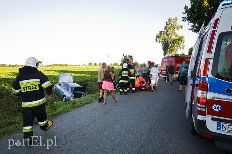  Ciężarówka zderzyła się z autem osobowym. Są ranni zdjęcie nr 111536