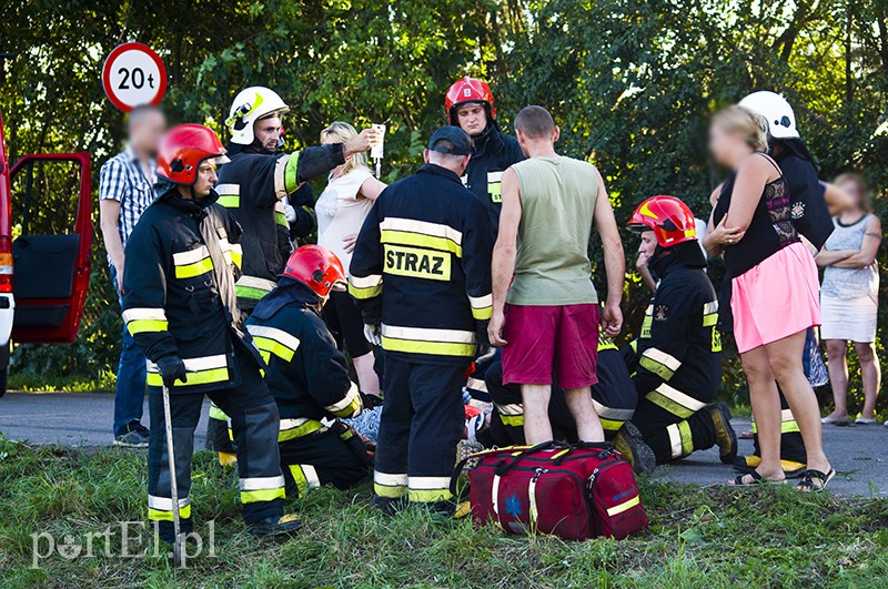 Elbląg  Ciężarówka zderzyła się z autem osobowym. Są ranni