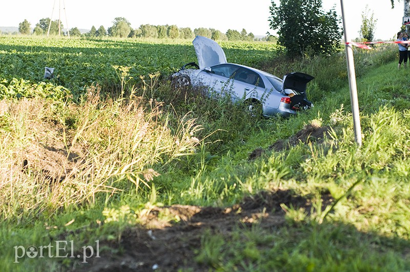  Ciężarówka zderzyła się z autem osobowym. Są ranni zdjęcie nr 111553