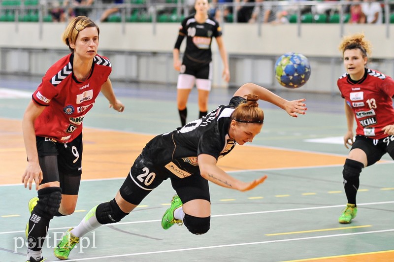 Start bliski zremisowania z mistrzyniami  zdjęcie nr 111970