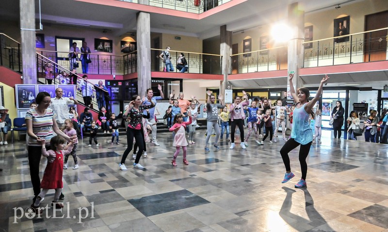 Tanecznym krokiem w nowy sezon zdjęcie nr 112707