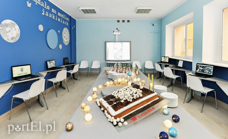 To jest fantastyczna biblioteka zdjęcie nr 112812