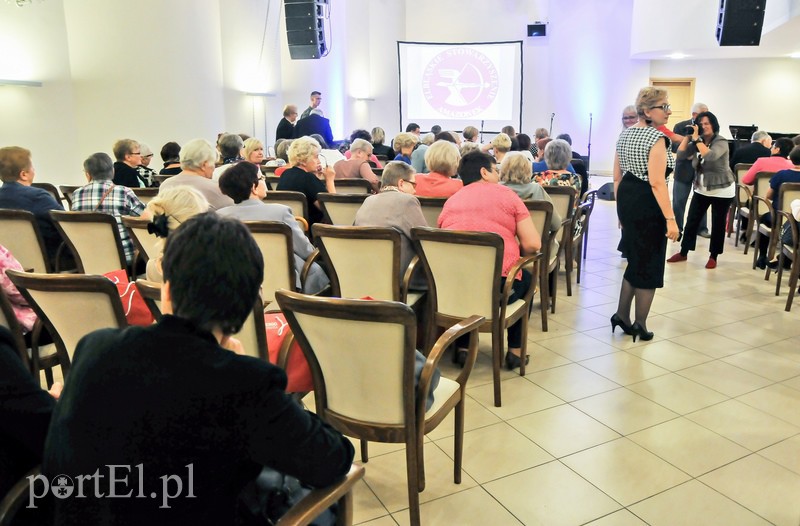  Oby nowych koleżanek było jak najmniej zdjęcie nr 112860