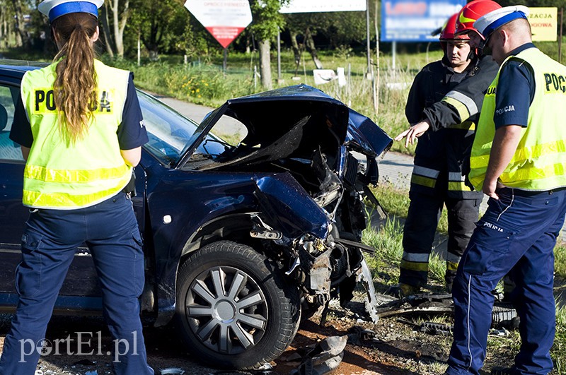  Pijany zderzył się z innym pojazdem. Są korki na  zdjęcie nr 112986