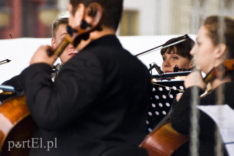 Charyzma i energia na scenie zdjęcie nr 113283