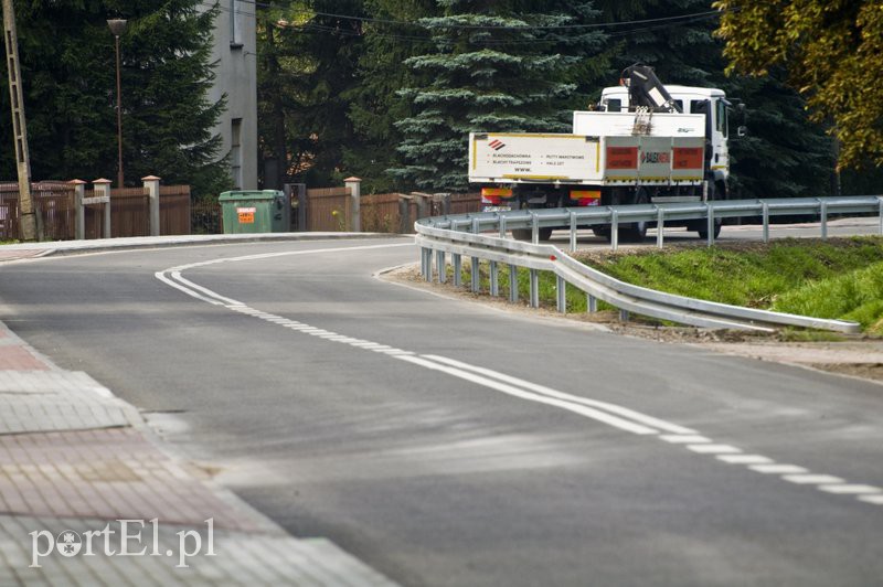  Zaiskrzyło, więc mają nową drogę zdjęcie nr 113620