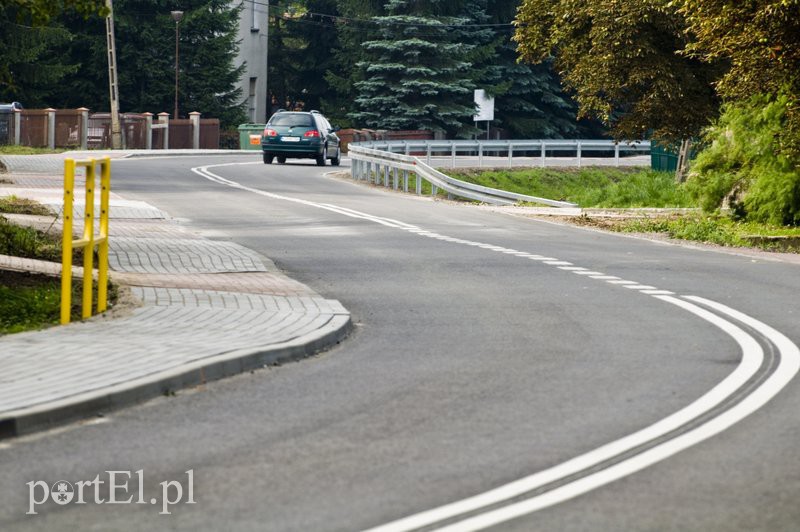  Zaiskrzyło, więc mają nową drogę zdjęcie nr 113618