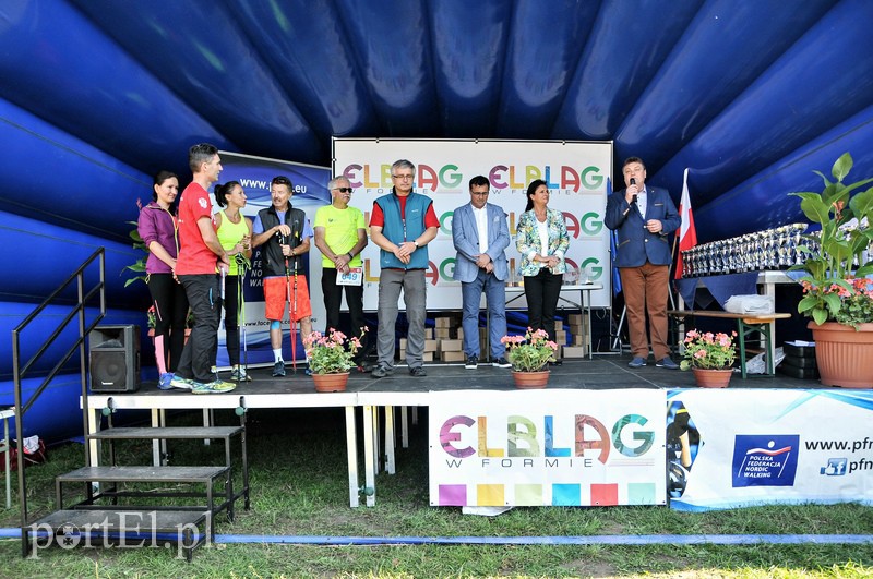 650 osób powędrowało z kijkami przez Bażantarnię zdjęcie nr 113749