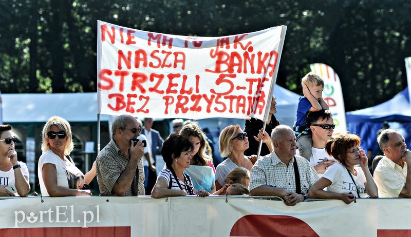 650 osób powędrowało z kijkami przez Bażantarnię zdjęcie nr 113766