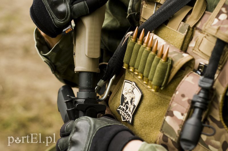 Wymiana ognia w elbląskim lesie zdjęcie nr 113916